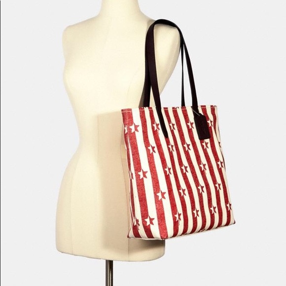 🎁Coach Tote With Stripe Star Print - Picture 2 of 3